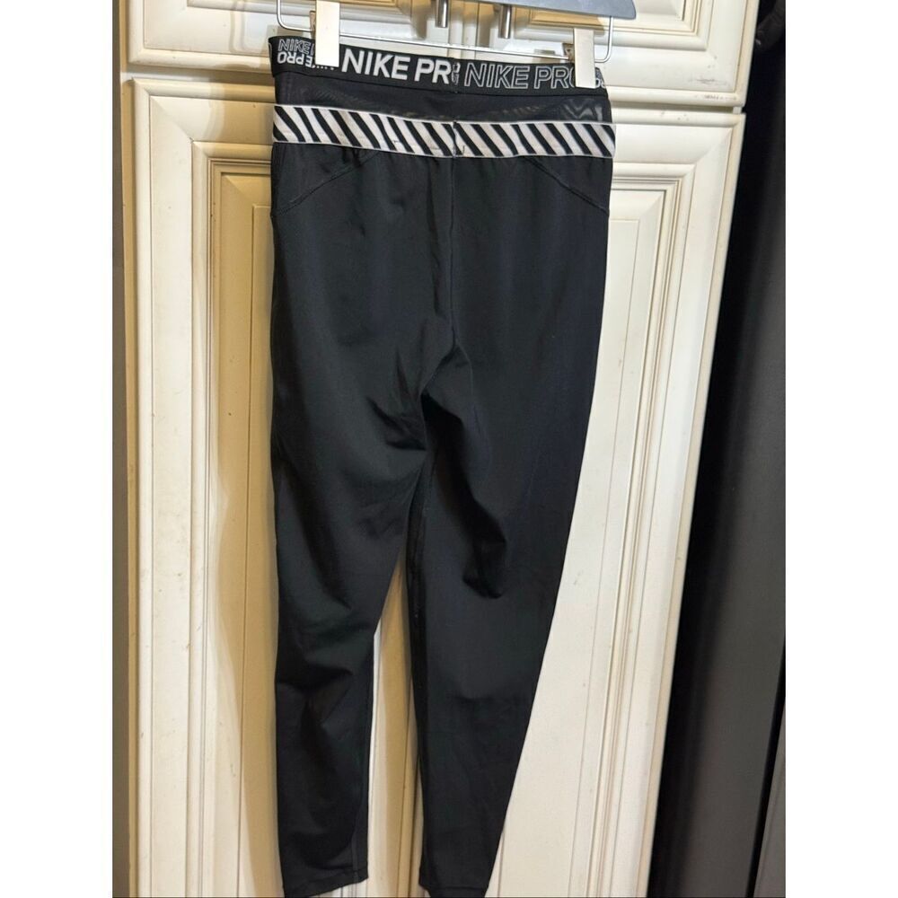 Nike Women's High Rise HyperCool 7/8 Length Training Pull-on Tights Black Small
